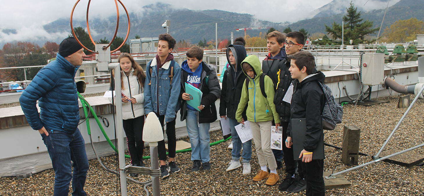 Visite des élèves du collège Jean Moulin à l'IGE